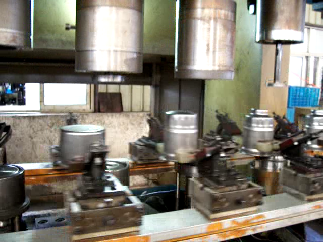 油壓沖床三次元傳送機(jī)械手，端拾器